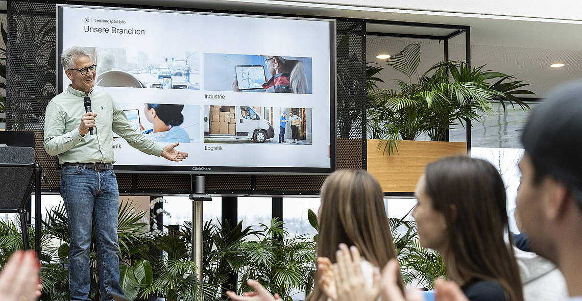 Stefan Dürnay hält Vortrag im SIZ 