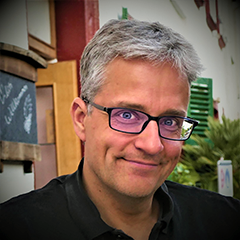 Simon Schneider Portraitbild Vorwerk
