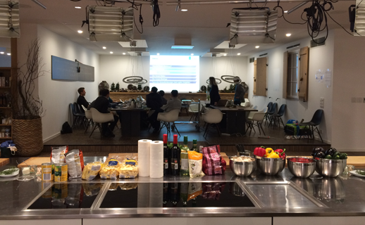 Agile Softwareentwicklung schmackhaft gemacht: doubleSlash und ZF Innovations im gemeinsamen Scrum Cooking Workshop