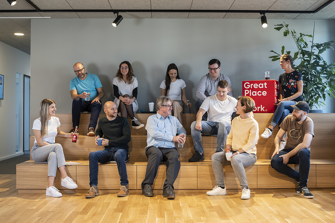 doubleSlash_Gruppenbild im Social Space in München