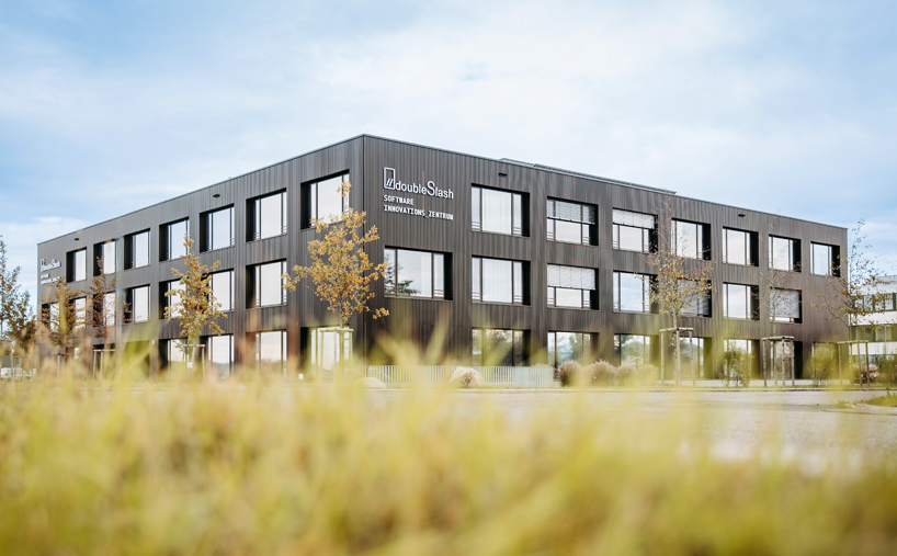 Exterior view of the Software Innovation Center Friedrichshafen
