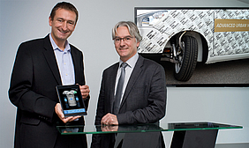 ZF Friedrichshafen und doubleSlash vereinbaren strategische Partnerschaft