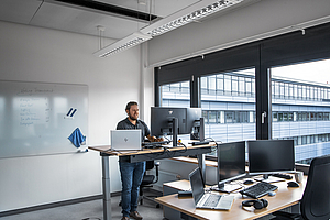 Johannes Mayer, Professional Java Developer bei doubleSlash am neuen Arbeitsplatz in Stuttgart